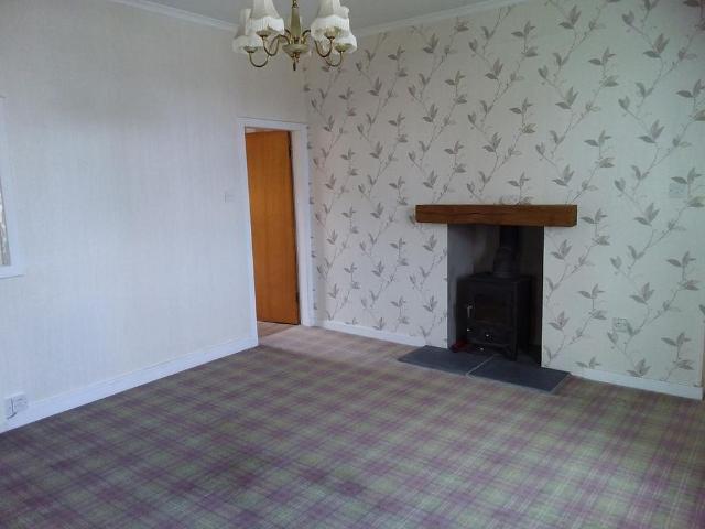 4 bedroom detached house to rent