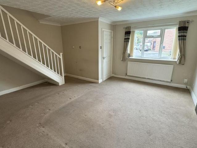 4 bedroom detached house to rent