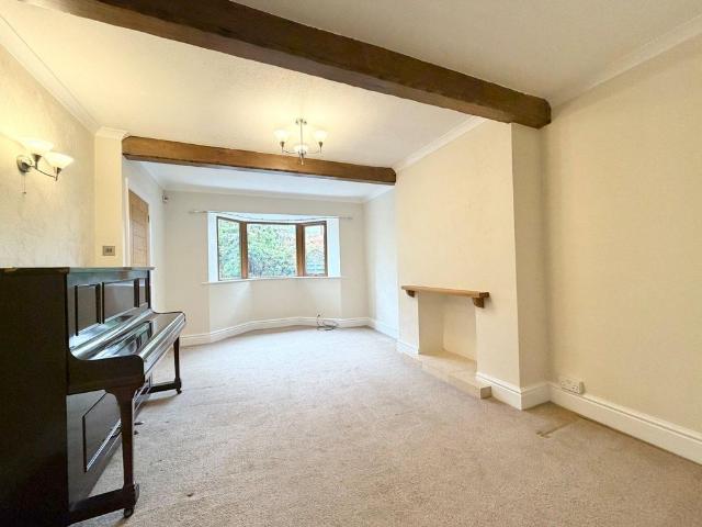 4 bedroom detached house to rent