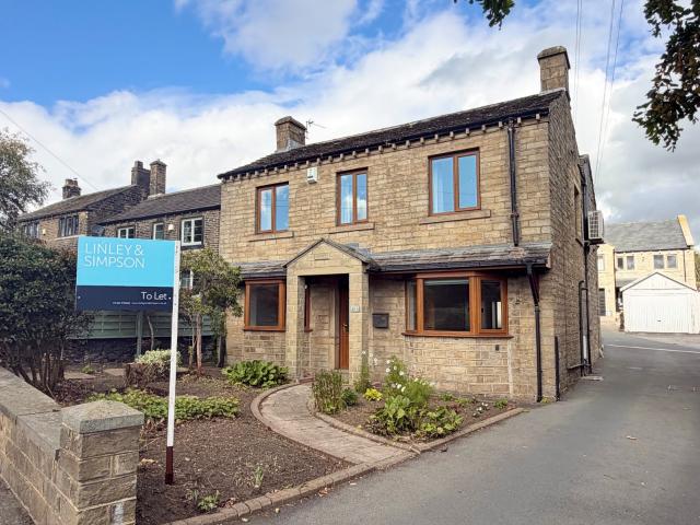 4 bedroom detached house to rent