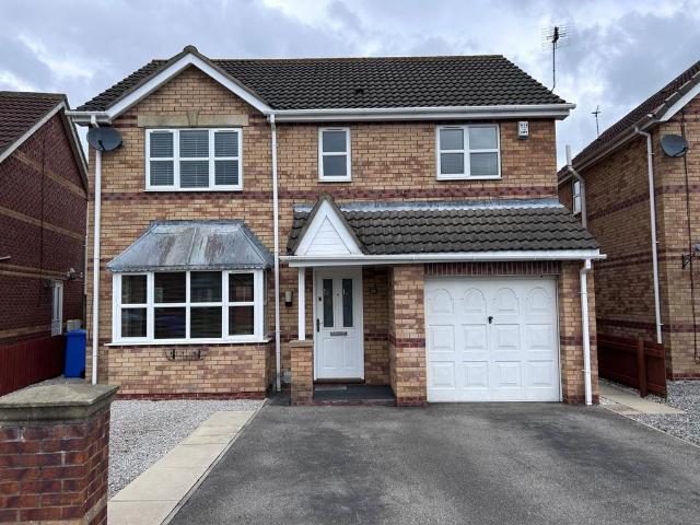 4 bedroom detached house to rent