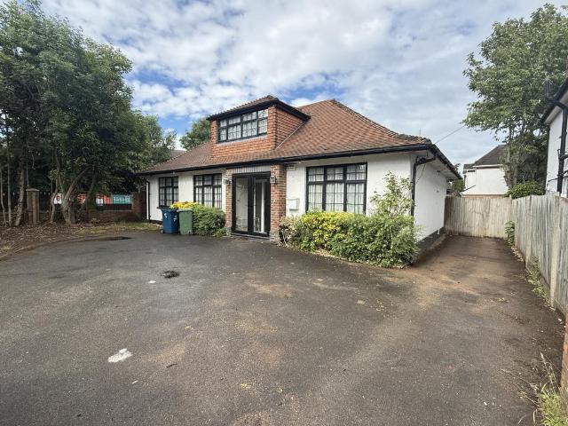 4 bedroom detached house to rent