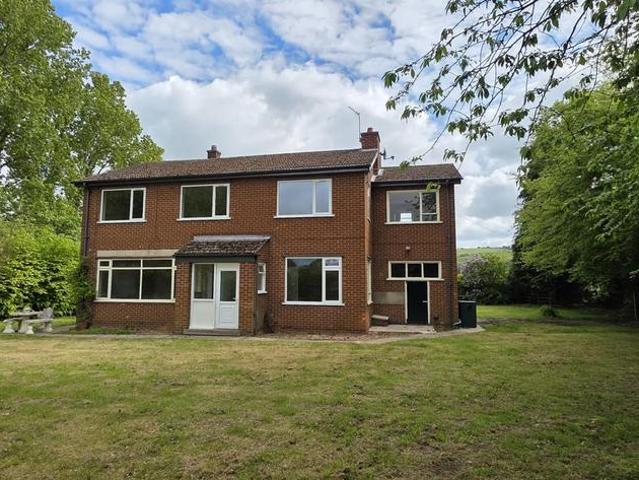 4 bedroom detached house to rent