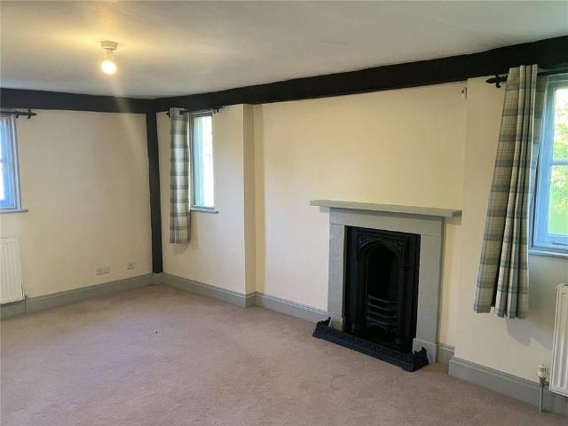4 bedroom detached house to rent