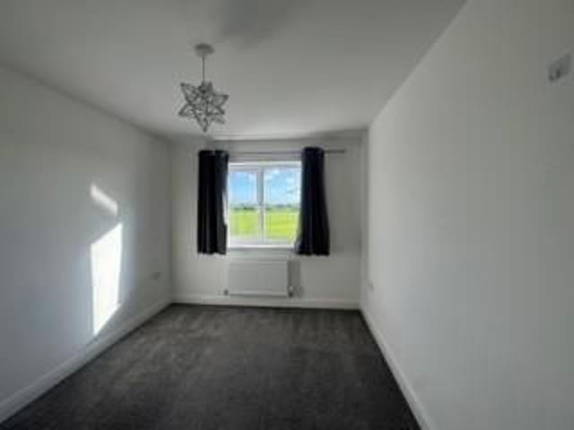 4 bedroom detached house to rent