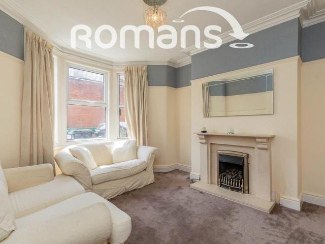 4 bedroom detached house to rent