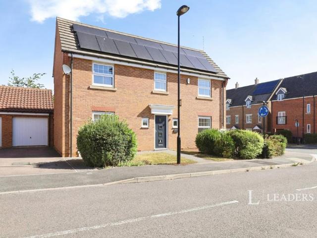 4 bedroom detached house to rent