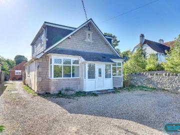 4 bedroom detached house to rent