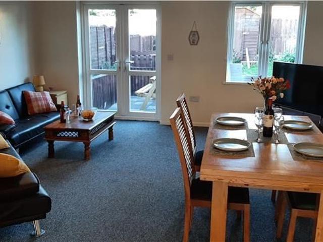 4 bedroom detached house to rent