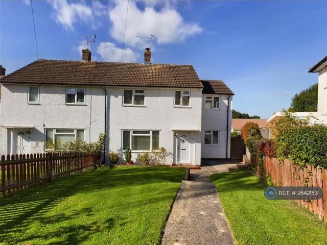 4 bedroom detached house to rent