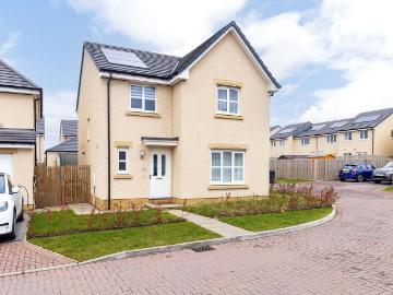 4 bedroom detached house to rent