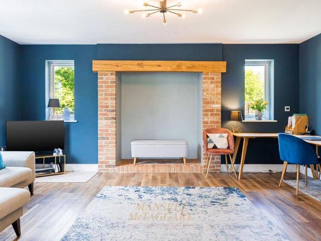4 bedroom detached house to rent