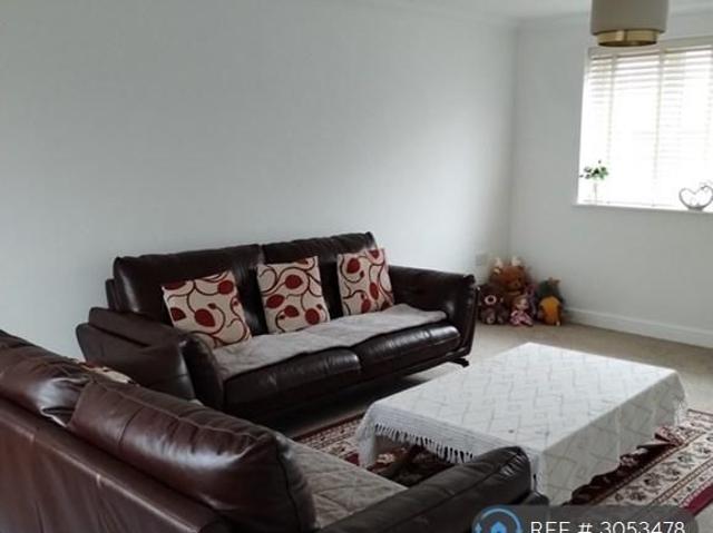 4 bedroom detached house to rent
