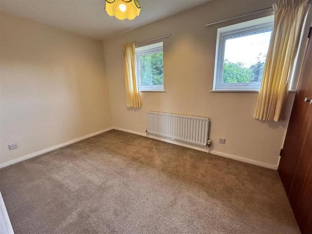 4 bedroom detached house to rent
