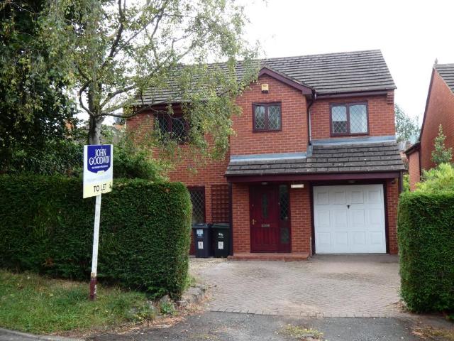 4 bedroom detached house to rent