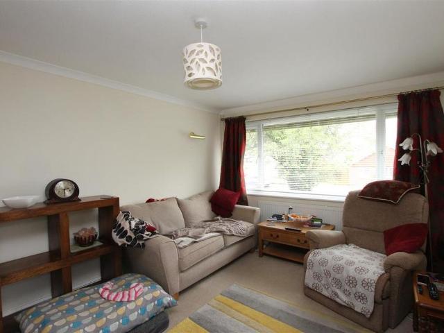4 bedroom detached house to rent