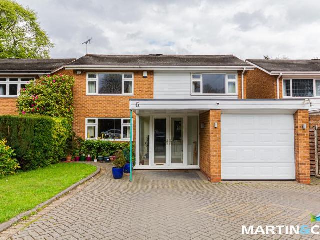 4 bedroom detached house to rent