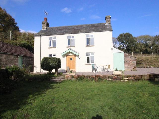 4 bedroom detached house to rent