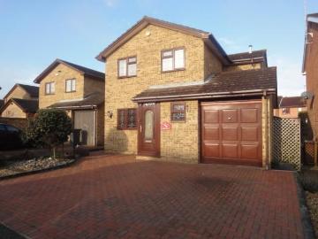4 bedroom detached house to rent