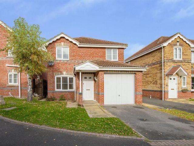 4 bedroom detached house to rent