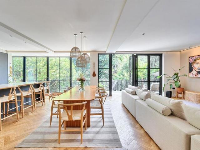 4 bedroom detached house to rent