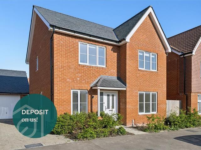 4 bedroom detached house to rent