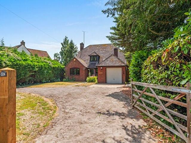 4 Bedroom Detached House To Rent In The Avenue, Worminghall, HP18