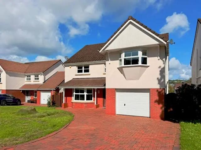 4 Bedroom Detached House To Rent In The Mount, Gowerton, SA4
