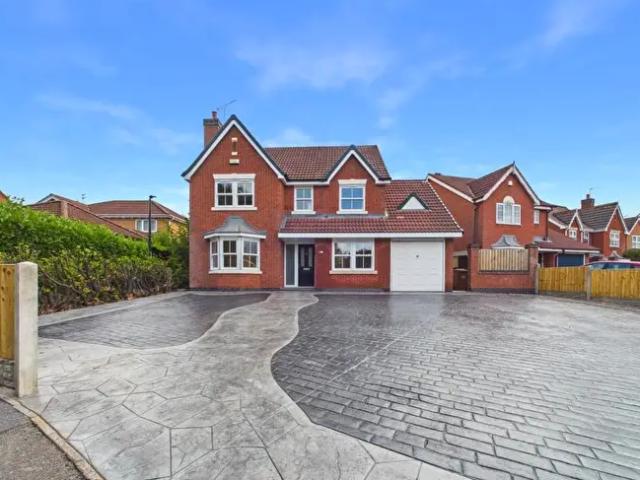 4 Bedroom Detached House To Rent In Woodcote Way, Littleover, DE23