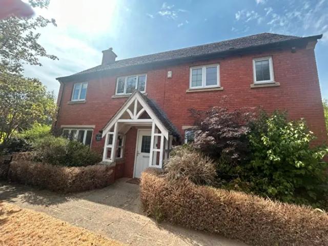 4 Bedroom Detached House To Rent In Allendale Road, Loughborough, LE11