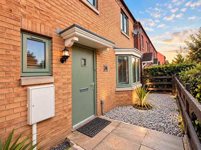 4 Bedroom Detached House To Rent In Aran Court, Milton Keynes, MK14