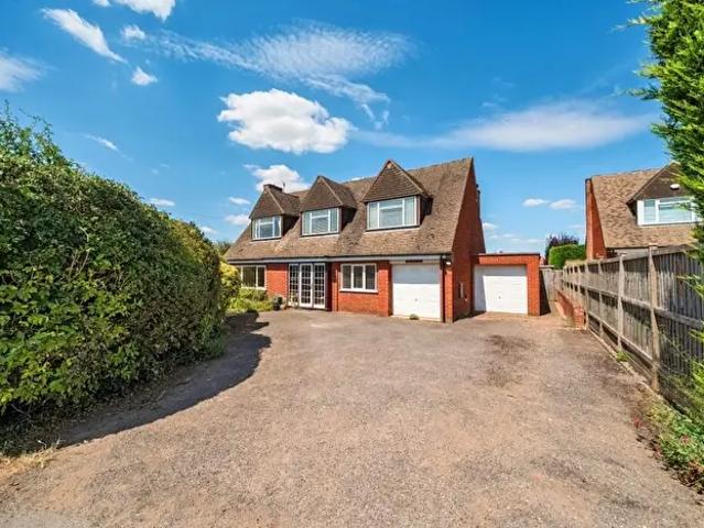4 Bedroom Detached House To Rent In Barton Road, Welford on Avon, CV37