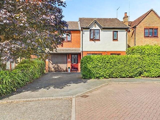 4 Bedroom Detached House To Rent In Barn Owl Close, Northampton, Northamptonshire, NN4
