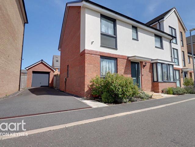 4 Bedroom Detached House To Rent In Bel Air Grove, Glebe Farm, MK17