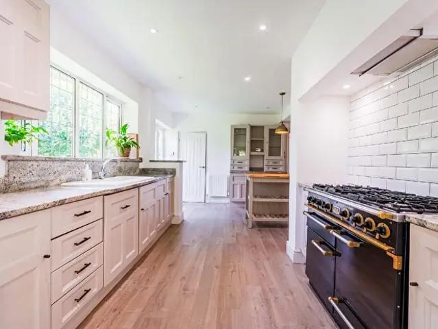 4 Bedroom Detached House To Rent In Boundary Road, West Bridgford, Nottingham, Nottinghamshire, NG2