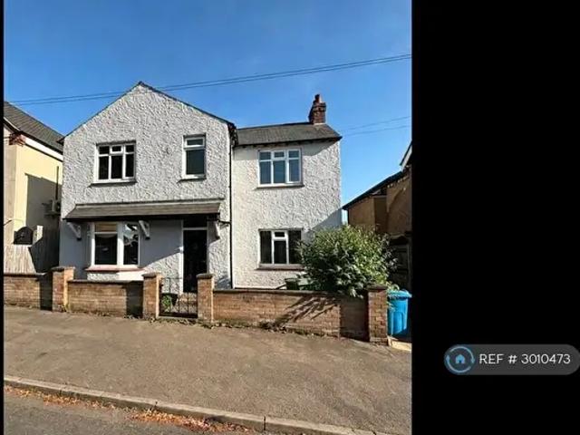 4 Bedroom Detached House To Rent In Blandford Avenue, Kettering, NN16