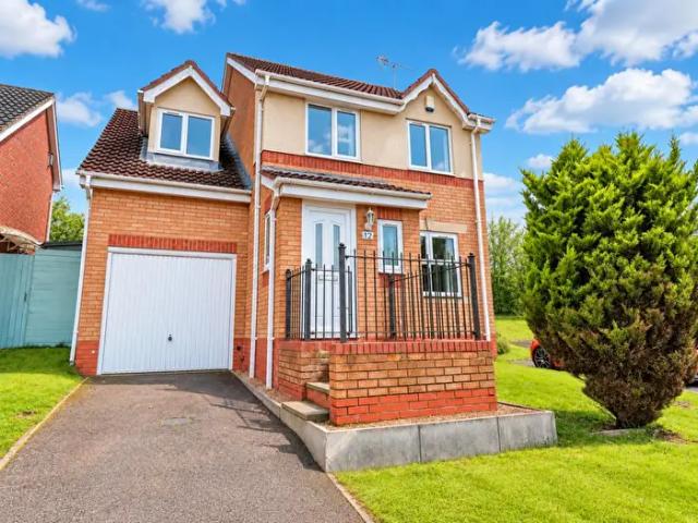 4 Bedroom Detached House To Rent In Braids Close, Rugby, CV21