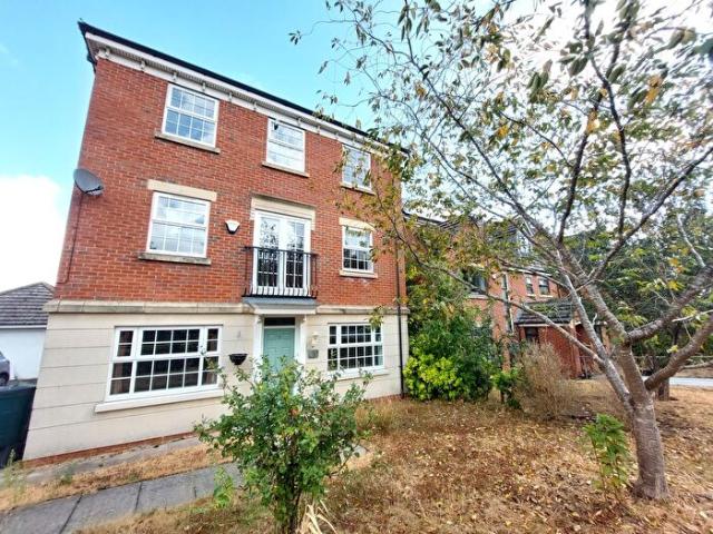 4 Bedroom Detached House To Rent In Cransley Close, Leicester, LE5