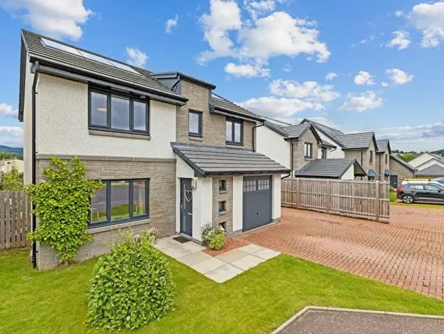 4 Bedroom Detached House To Rent In Foyers Way, Crieff, Perthshire, PH7