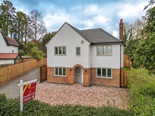 4 Bedroom Detached House To Rent In Hollycroft, Hinckley, LE10