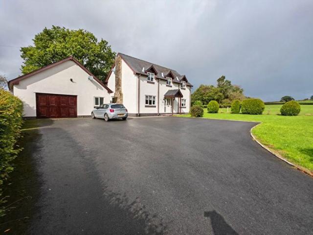 4 Bedroom Detached House To Rent In Howey, Llandrindod Wells, LD1