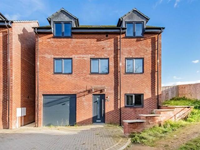 4 Bedroom Detached House To Rent In Jacques Road, Burton Latimer, Kettering, NN15