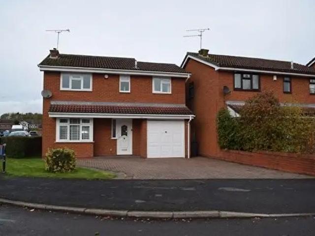 4 Bedroom Detached House To Rent In Launceston Drive, Nuneaton, CV11