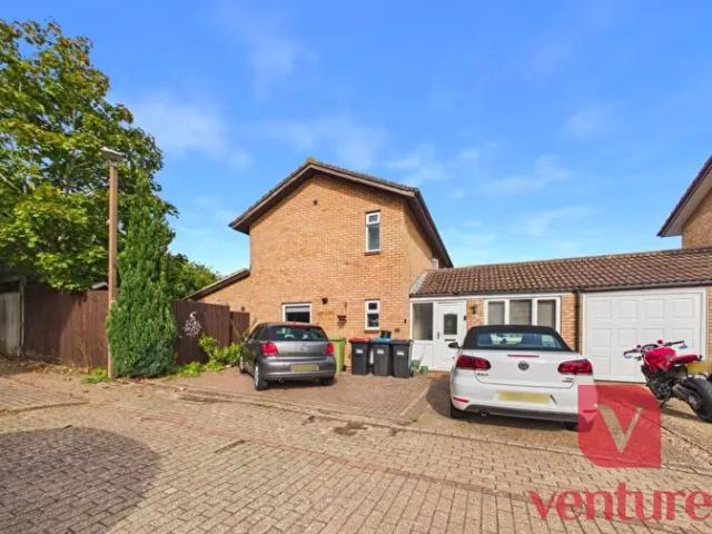 4 Bedroom Detached House To Rent In Minton Close, Blakelands, MK14