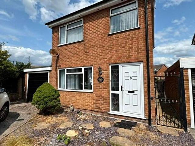 4 Bedroom Detached House To Rent In Moira Close, Derby, Derbyshire, DE21
