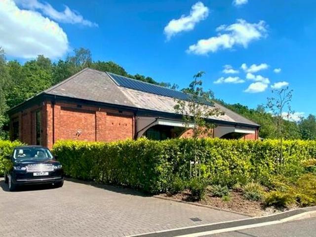 4 Bedroom Detached House To Rent In Off Thomas De Beauchamp Lane, Sutton Coldfield, B73