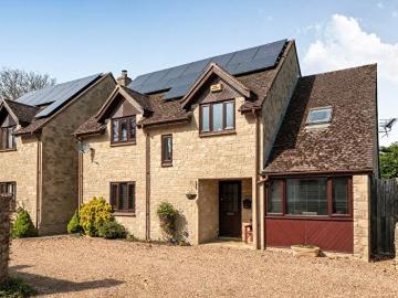 4 Bedroom Detached House To Rent In Old Rectory Court, Wendlebury, OX25