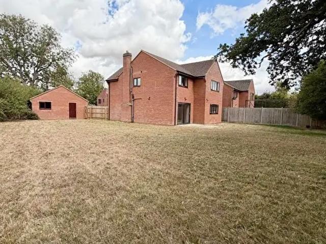 4 Bedroom Detached House To Rent In Preece Close, Woodford Halse, NN11