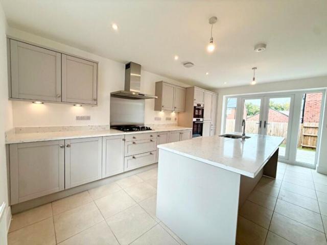 4 Bedroom Detached House To Rent In Sarson Crescent, Melton Mowbray, Leicestershire, LE13