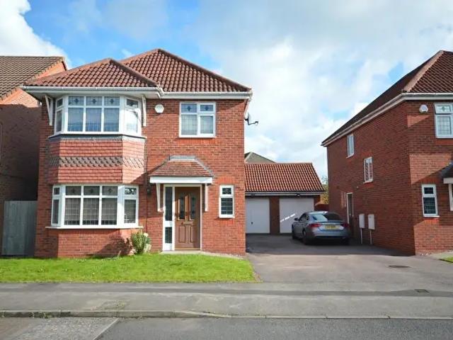 4 Bedroom Detached House To Rent In Stockley Crescent, Shirley, Solihull, West Midlands, B90